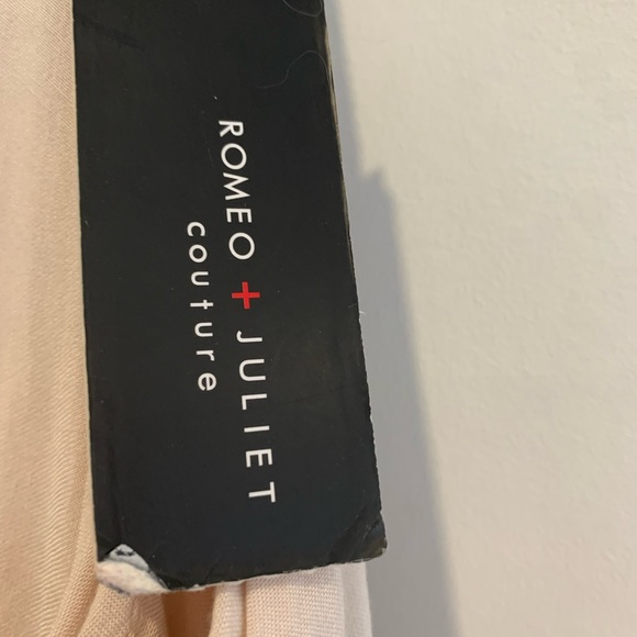 Romeo + Juliet Couture mini dress - Picture 5 of 12